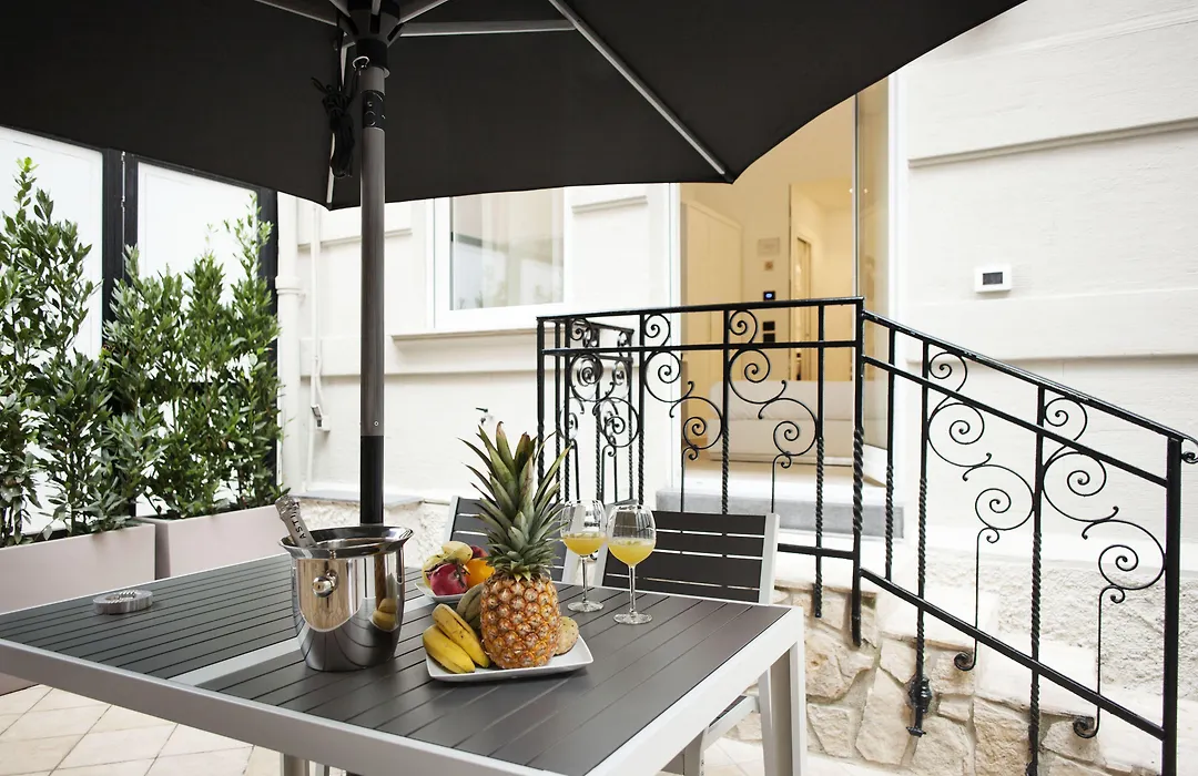 LHP Suite Napoli Parco Margherita-1